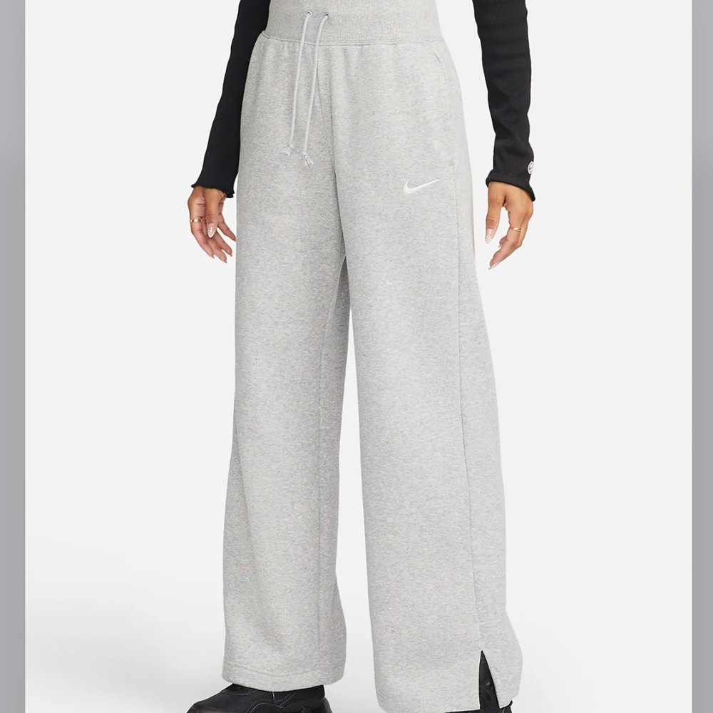 Nike high waisted wide leg sweatpants
